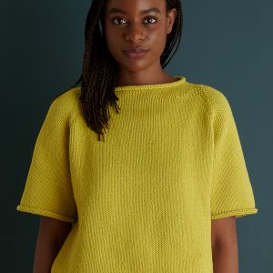 Damenpullover in Gelb, schlichtes Design, bequem und modisch.